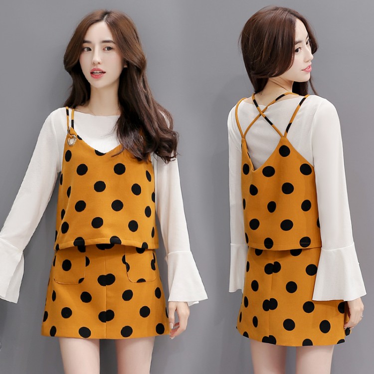 Dreiteiliger Anzug mit Punktmuster 3803-1